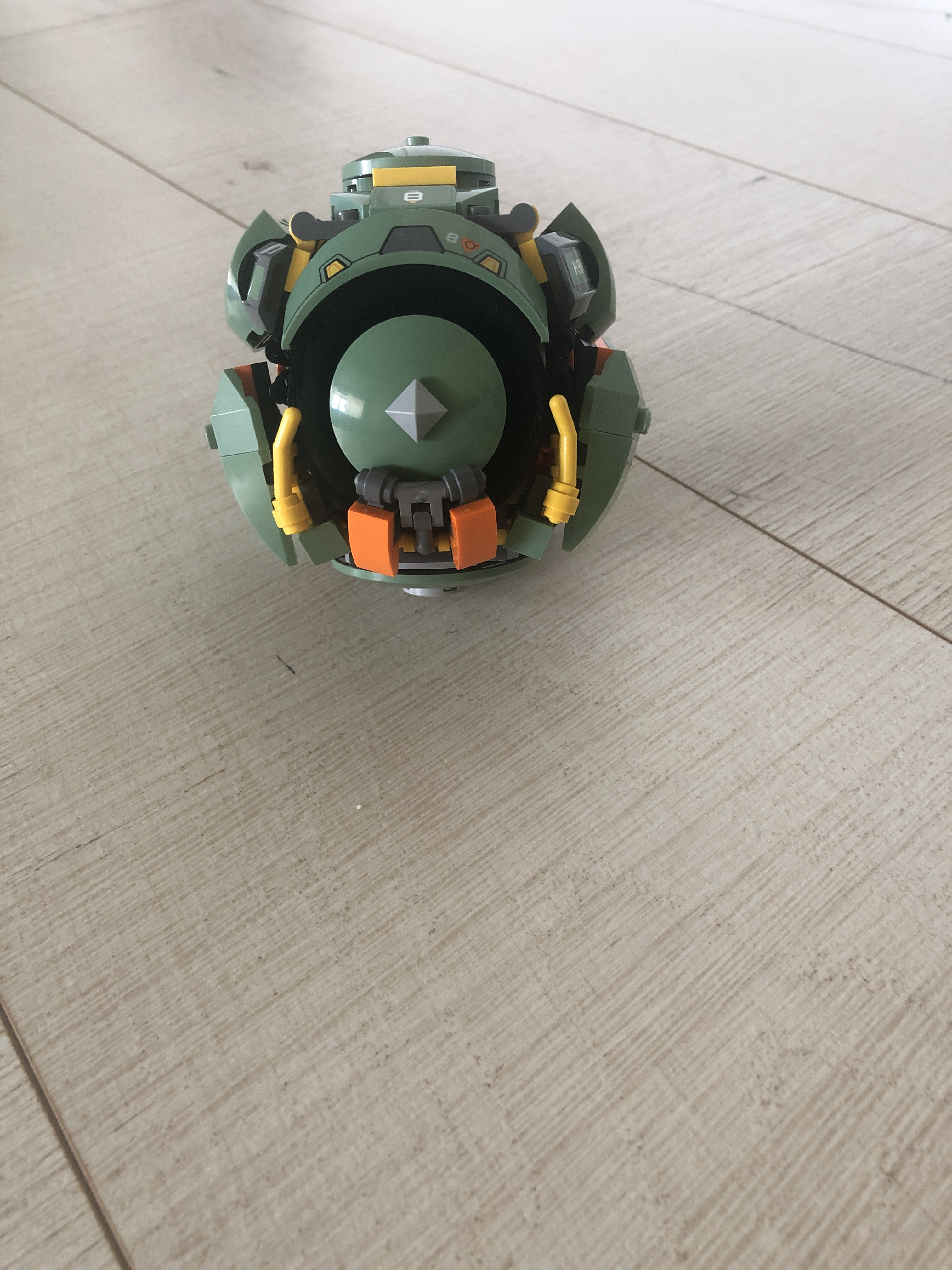  75976