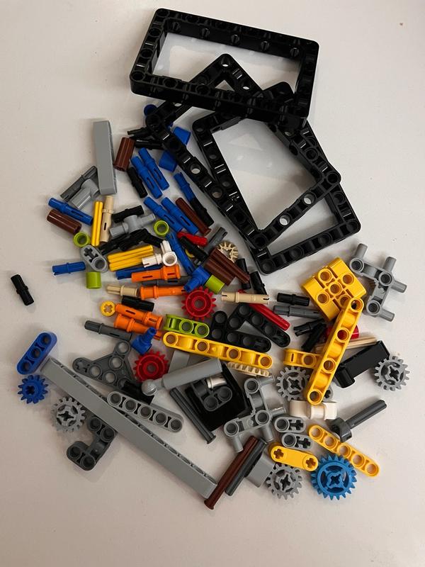 Technic 42221