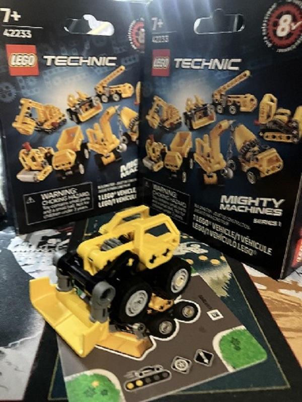 Technic 42233