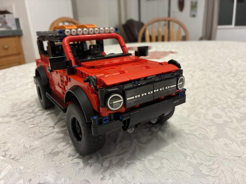 Technic 42213