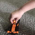 1635298