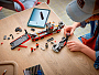 Конструкторы LEGO City 60493 Выставочный грузовик F1 с болидом Audi, фото 9