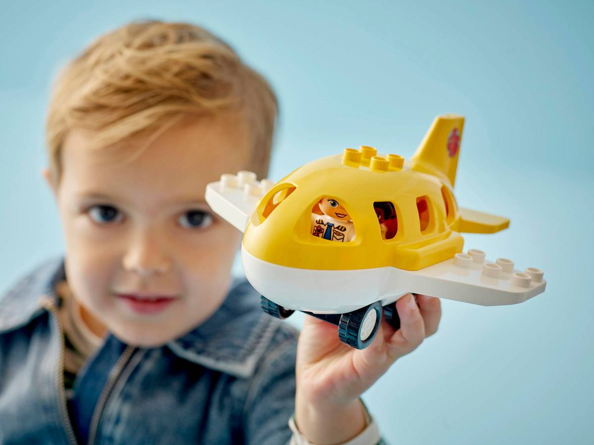 разнообразные модели LEGO для творчества и игры